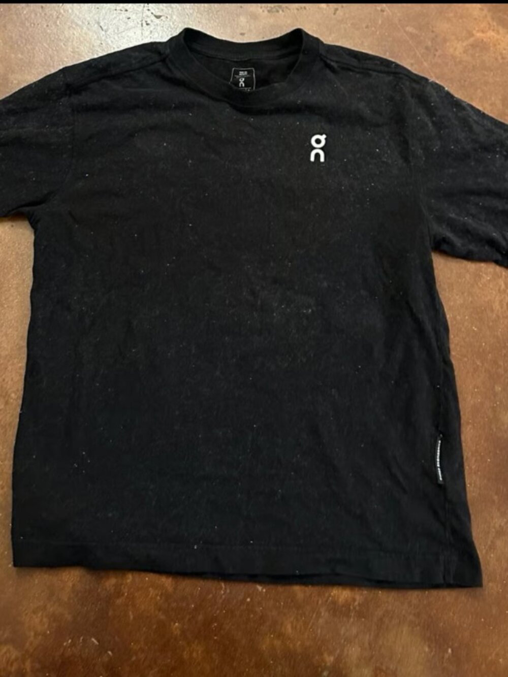 On Running Club T Blur Graphic Shirt Women's Medium
